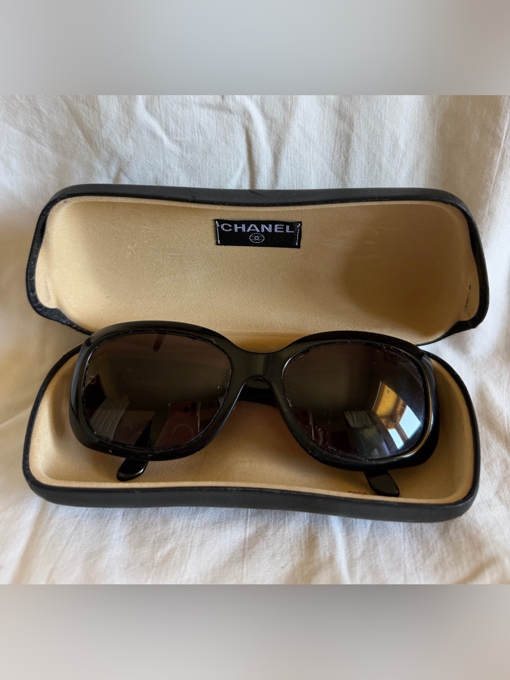 Chanel Black 5102 C501/87  54 17 135 with CC logo Sunglasses - Picture 2 of 13